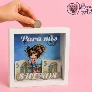 Hucha de Madera Muñeca Viajera